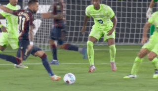 开云体育官网-【西甲】佩德里世界波！巴萨让二追三绝杀莱万特