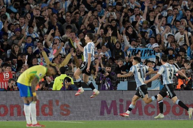 1742961350757042901.jpg 开云APP-一句狠话引发的血案?巴西技不如人 被阿根廷碾压!