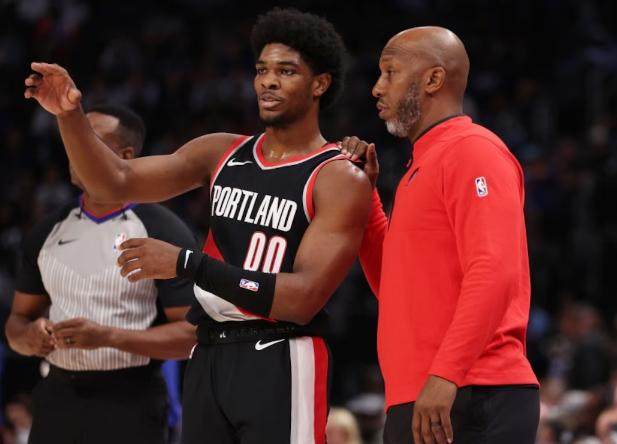 1738919588205067948.png 开云体育官网-这支摆烂球队硬是把防守效率干到了联盟第一