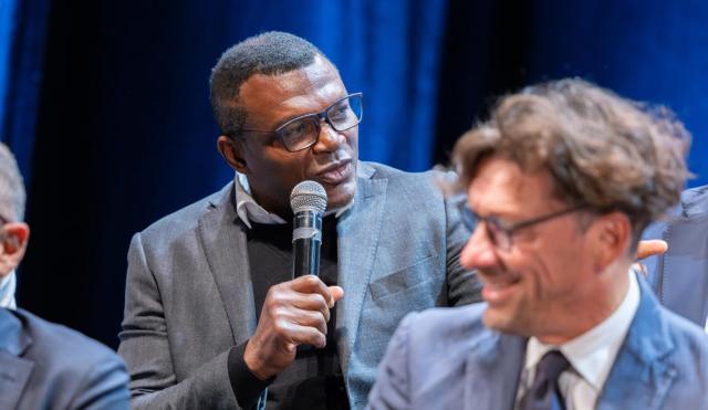 30年后传奇再聚，卡佩罗的不败米兰有何秘密？