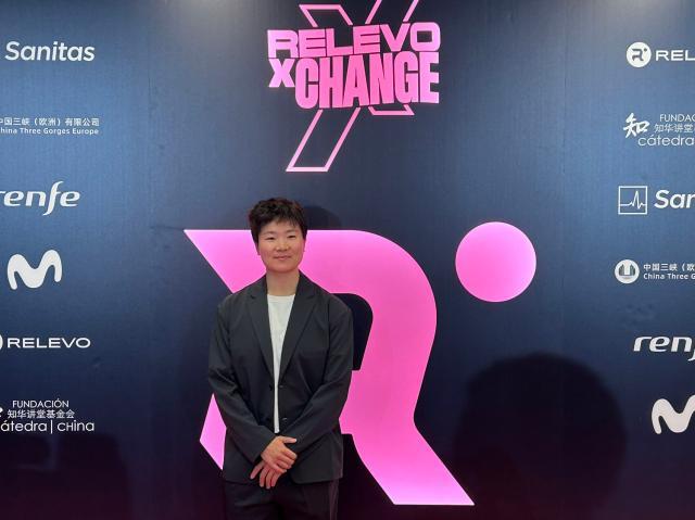 开云-表彰体育精神！西班牙媒体为何冰娇颁发纪念奖杯