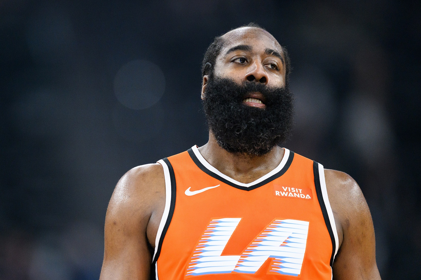 开云-下半场能回暖吗？哈登上半场13中3&amp;三分8中1 仅得10分4助攻