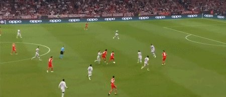 开云体育下载-【早报】莱万脚软！拜仁真对巴萨“血脉压制”？