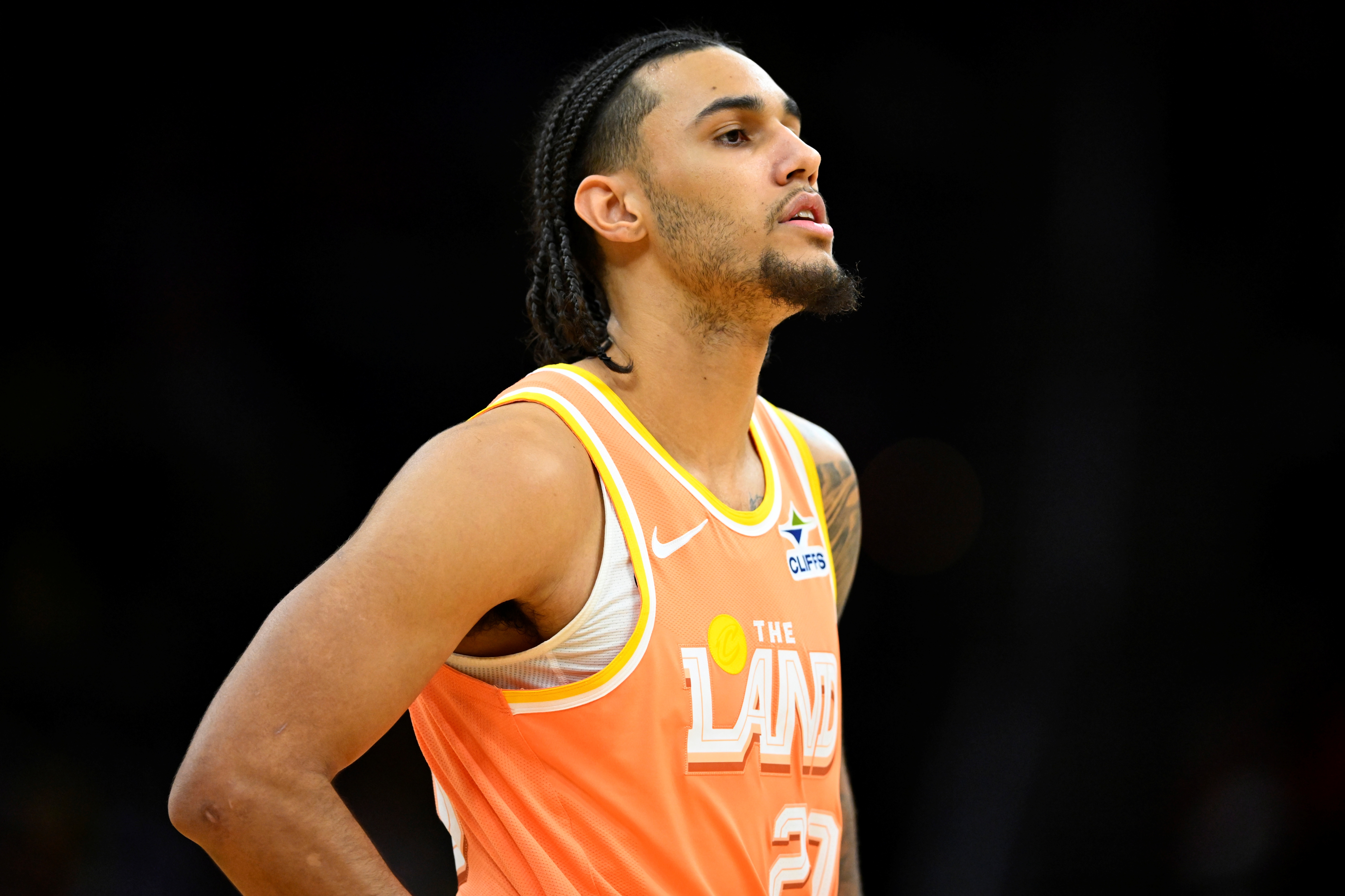 开云体育官网-表现很全面!泰森先发10中5贡献14分9板&填满数据栏 三分3中2