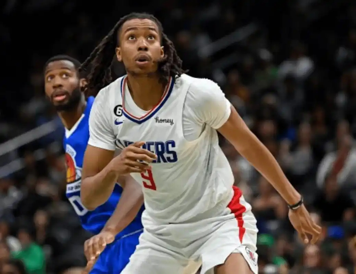 开云体育下载-广东大外援曝光，26岁，美国人，218公分，曾效力多支NBA球队|广东男篮|布朗|贾维尔-麦基|贾维尔·麦基|北京首钢_新浪体育_新浪新闻