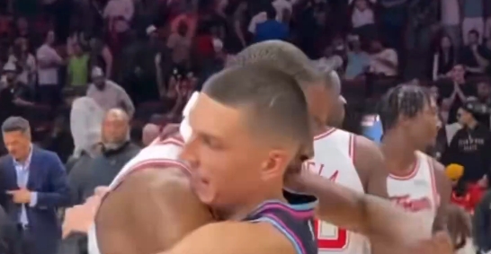 KAIYUN-斗嘴全貌 KD：包夹我就别喷垃圾话 你个娘炮！希罗：闭上你的臭嘴