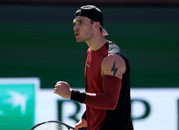 开云-德约燃尽遭逆转,阿卡抢七晋级,莱巴小白菜收大礼,大富复仇本本|德约科维奇|德雷珀|名将|冠军|捷克_新浪新闻