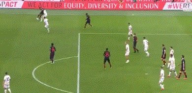 1634420579773069212.gif 开云体育下载-【意甲】莱昂+烈火替补造逆转 AC米兰先丢2球3比2胜