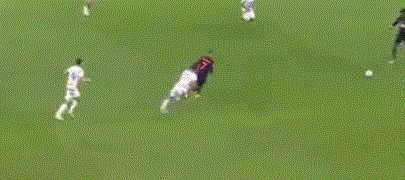 1634420572907026050.gif 开云体育下载-【意甲】莱昂+烈火替补造逆转 AC米兰先丢2球3比2胜