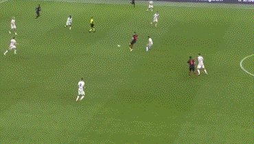 1634420559173095671.gif 开云体育下载-【意甲】莱昂+烈火替补造逆转 AC米兰先丢2球3比2胜