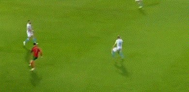 1634068085640008772.gif 【世预赛】C罗两点射+帽子戏法 B费传射 葡萄牙5比0