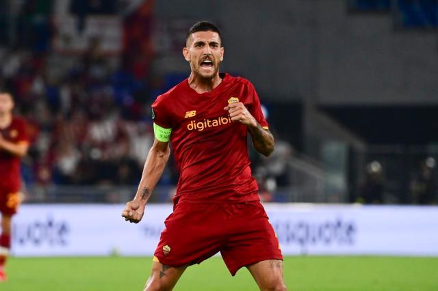 1631835175670024460.jpeg 开云APP-6连胜罗马仍有隐忧?穆帅不满:我们不配5比1赢球