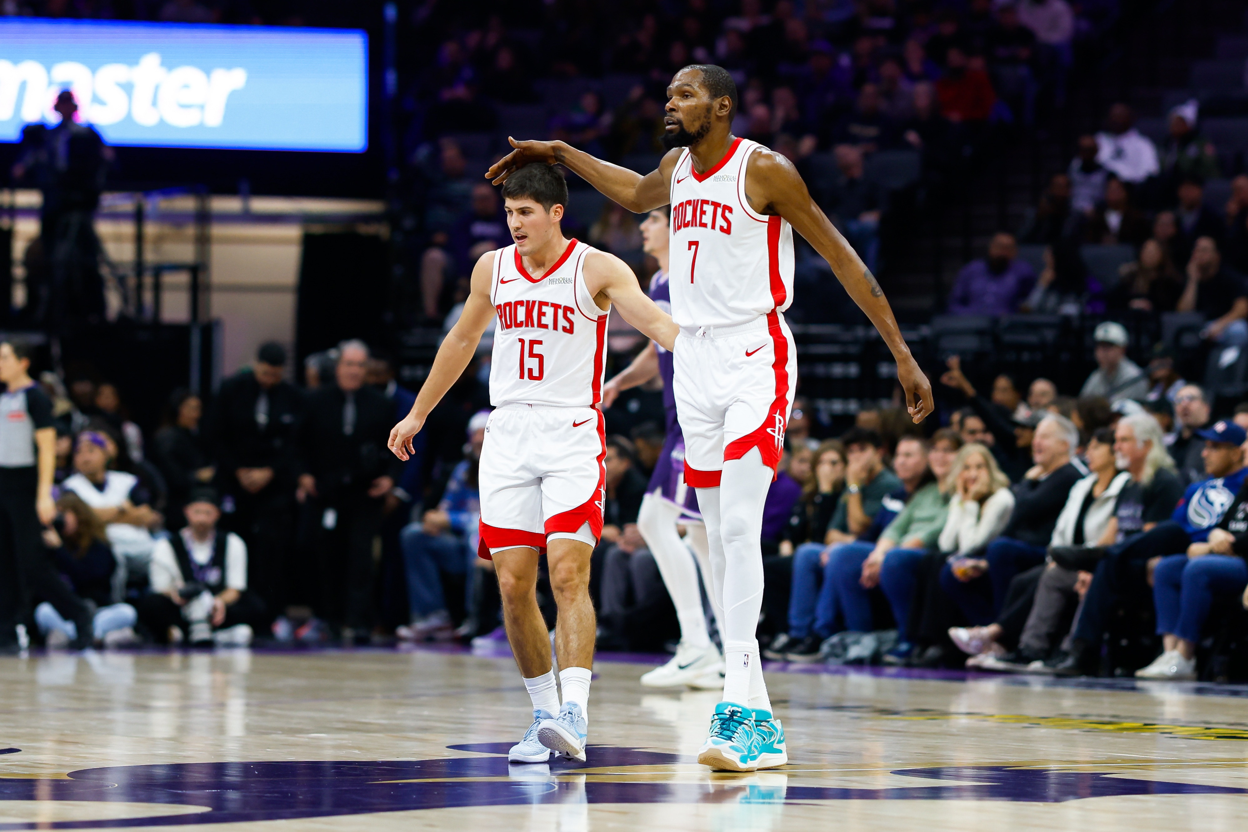 开云体育下载-KD日常夸奖谢泼德：他能突能投&amp;防守积极 为其他人打开了空间