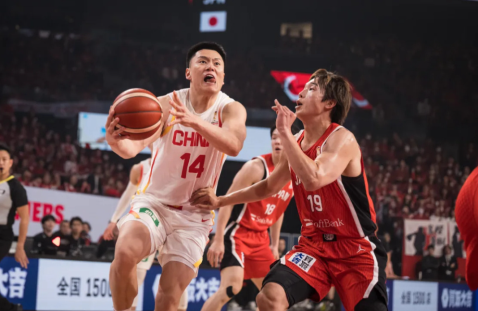 KAIYUN-给机会就敢打！砍9分11板+在场狂赢21分，你成功保住了国家队位置