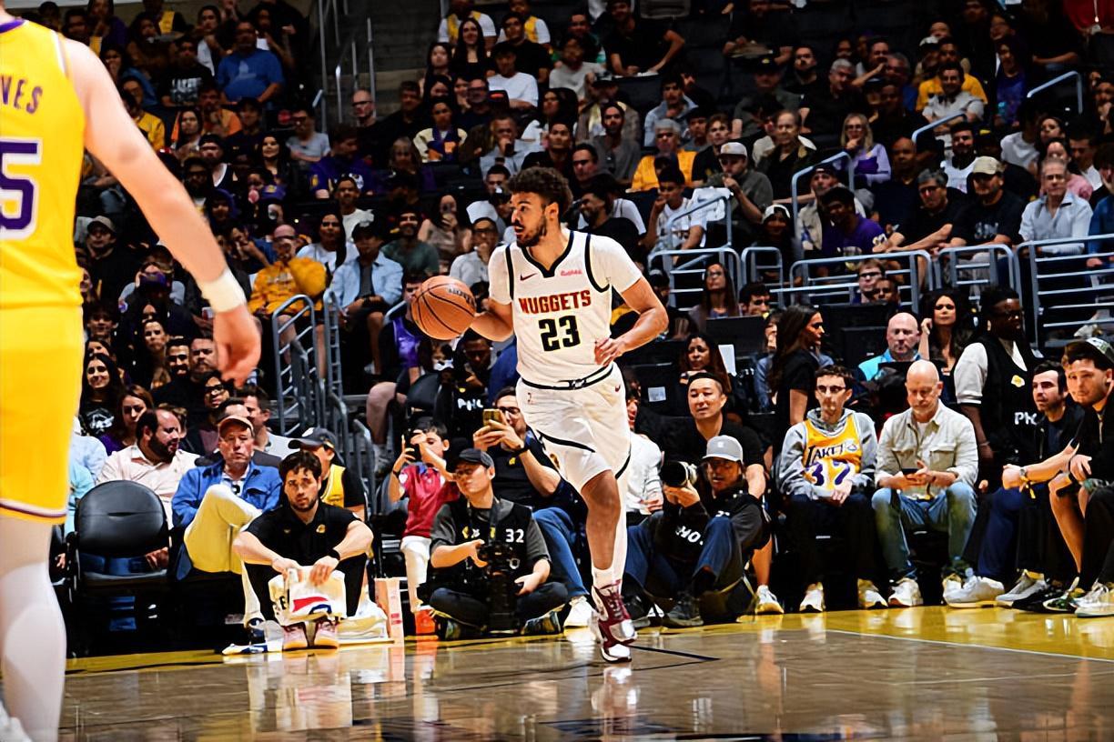 开云APP-锋线大将的手感依然相当不错,但掘金的整体情况还是差了点意思?