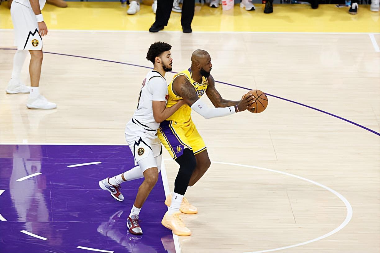 开云APP-锋线大将的手感依然相当不错,但掘金的整体情况还是差了点意思?