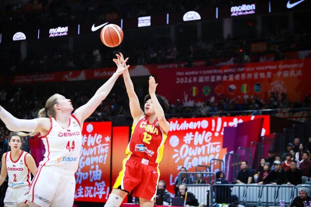 开云体育下载-晋级世界杯只是开始!中国女篮险胜捷克,但这一战给全队敲响警钟